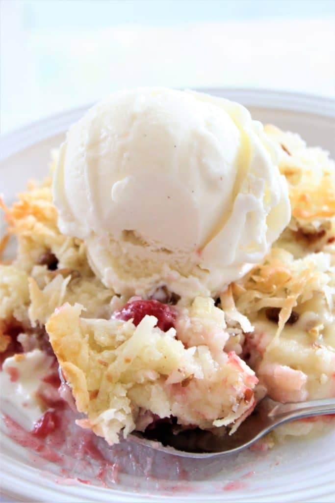 gluten free dump cake with ice cream