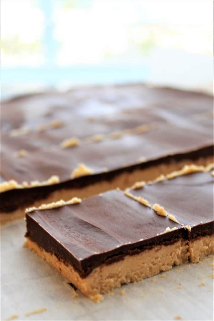 cutting buckeye bars into squares